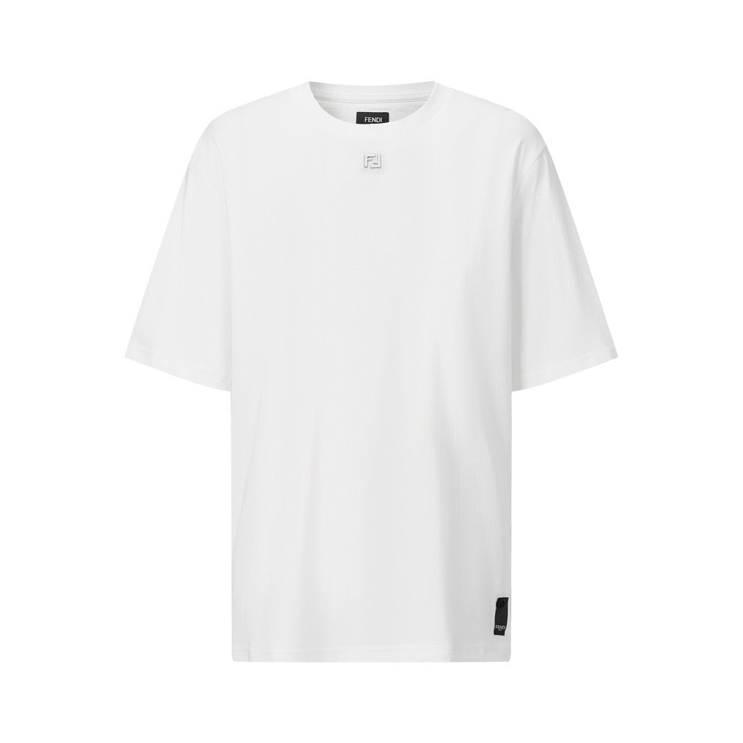 White graphic short-sleeved T-shirt