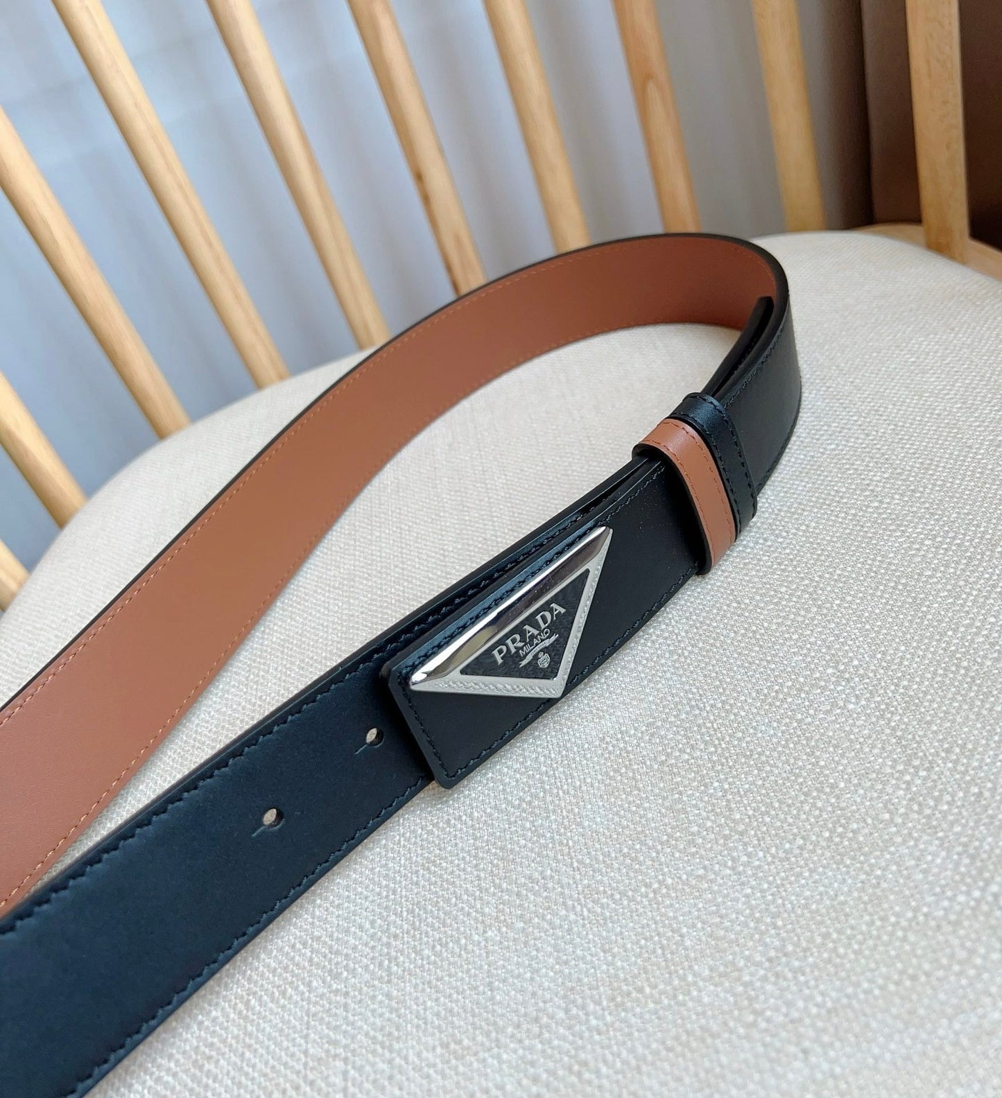 Shiny leather belt