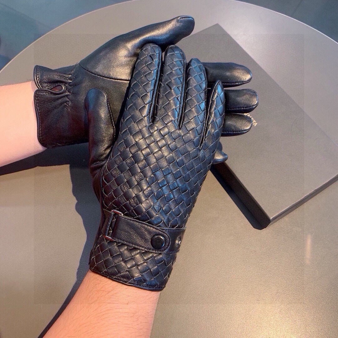 leather gloves